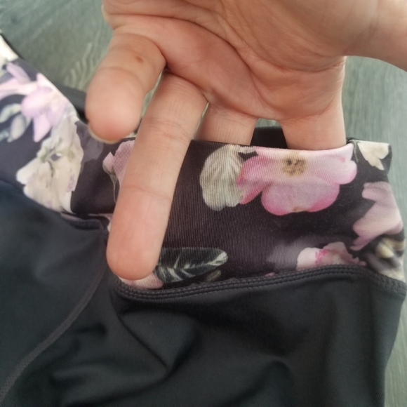 Sansara yoga grey leggings with floral waistband - Picture 6 of 9